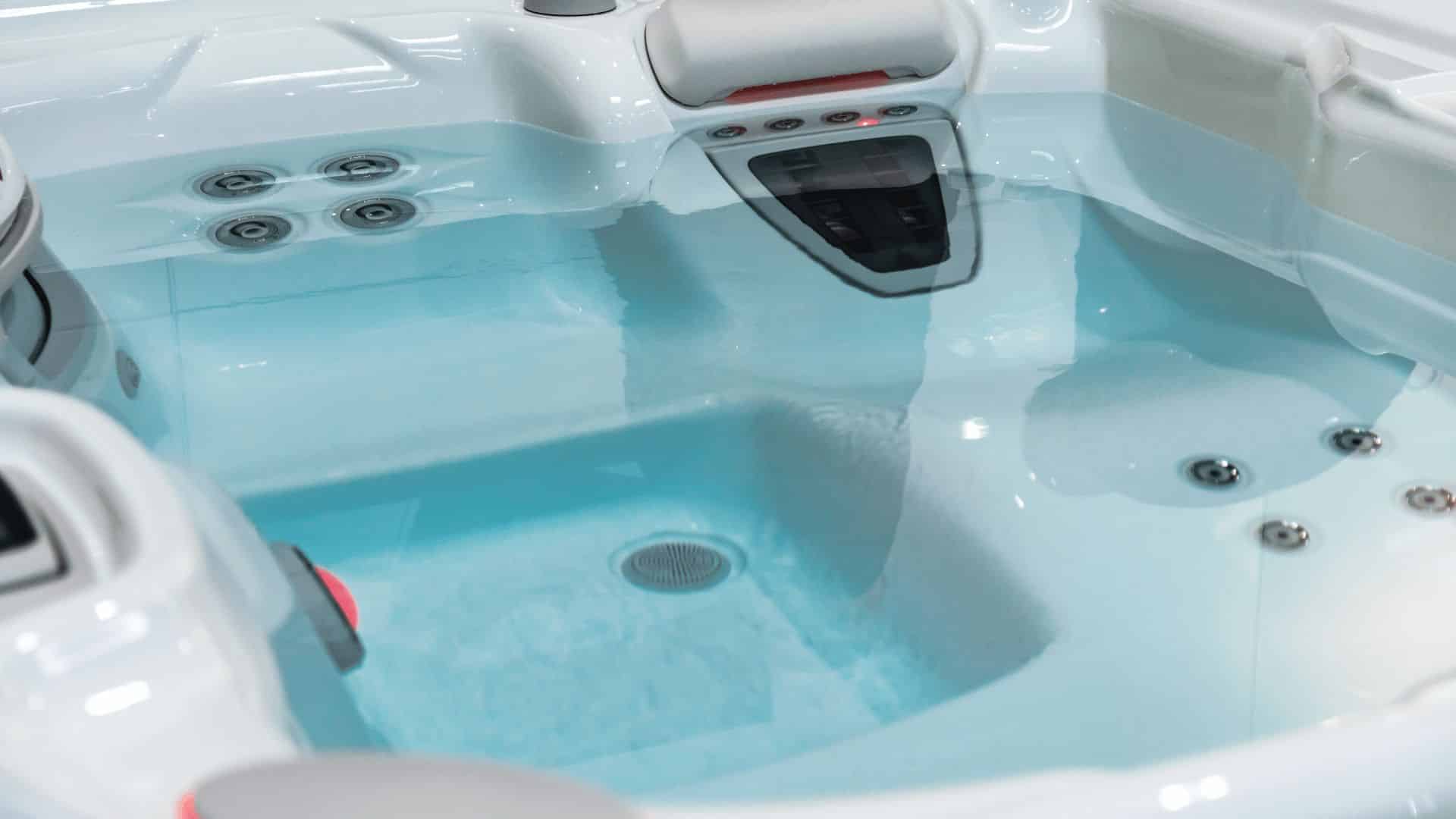 Jacuzzi onderhoud en schoonmaak nederland en belgie Spa onderhoud benelux